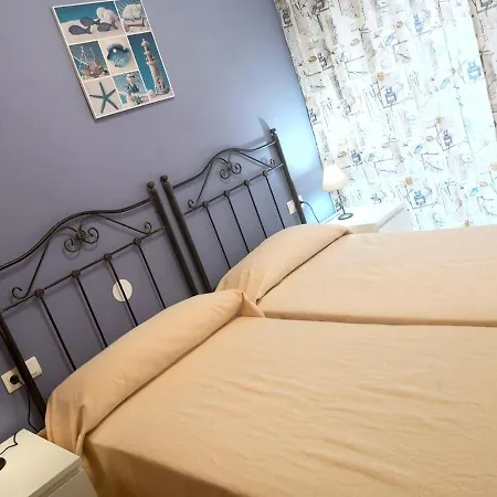 With One Bedroom In With Shared Pool Furnished Terrace And Wifi 400 M From The Beach * Nerja